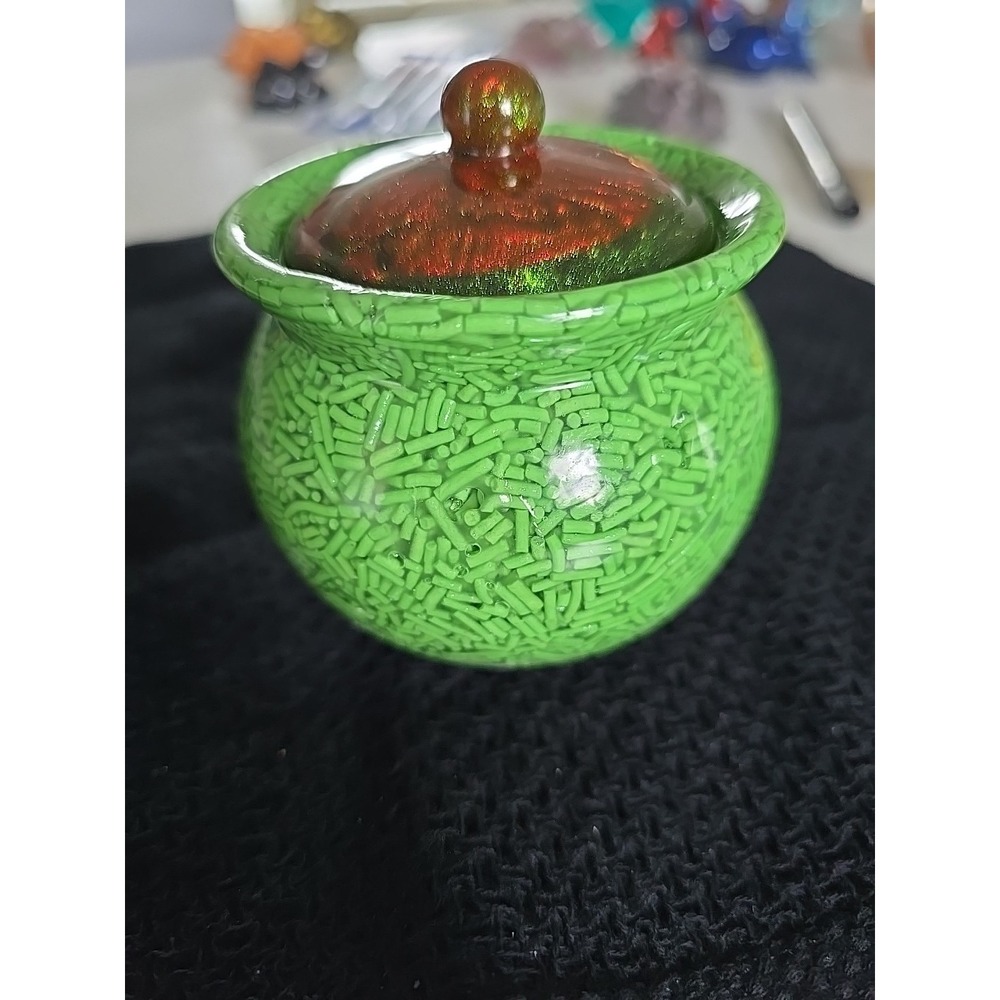 Small Handmade Decorative Jar Green Red Keys Trinkets Candy Change.  609 - Picture 2 of 8